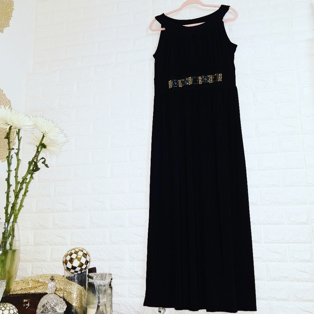 Elegant Black Maxi Dress /w Jeweled Cinched Waist